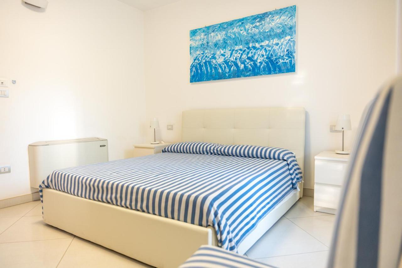 Lo Scalo Bed And Breakfast Marina Di Novaglie Alessano Exterior foto