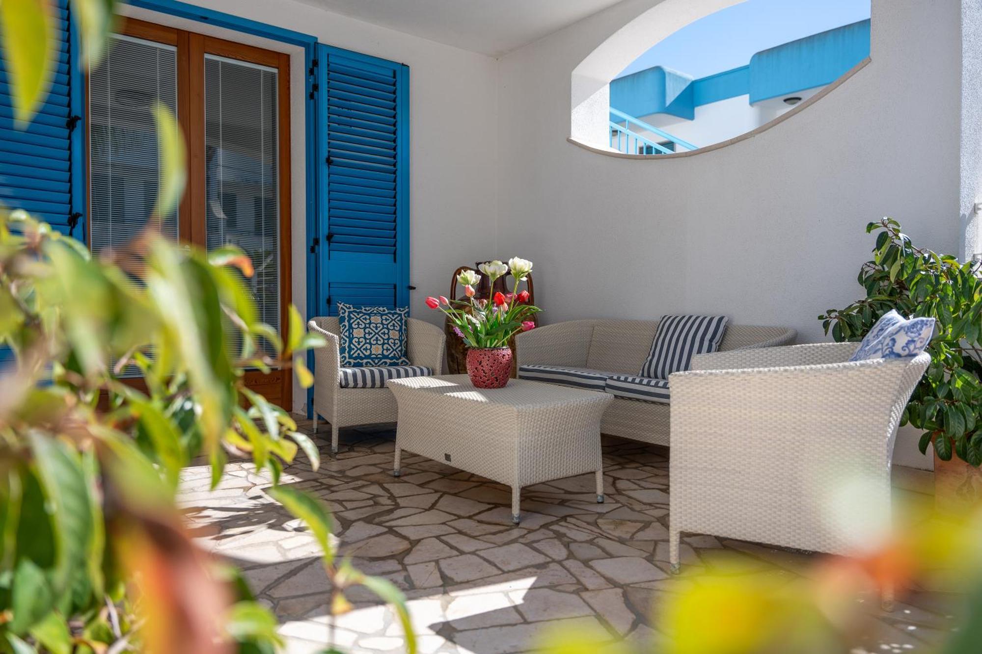Lo Scalo Bed And Breakfast Marina Di Novaglie Alessano Exterior foto